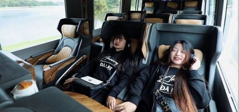 Xe Nha Trang đi Vũng Tàu Hải Tuấn Limousine